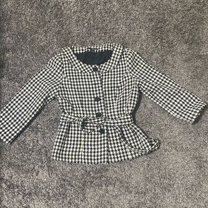 Houndstooth pattern, vintage Willie Smith with belt, waist length, coat